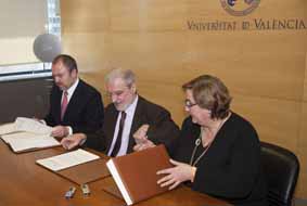 De derecha a izquierda, Teresa Gisbert, Esteban Morcillo y Jorge Cabré.